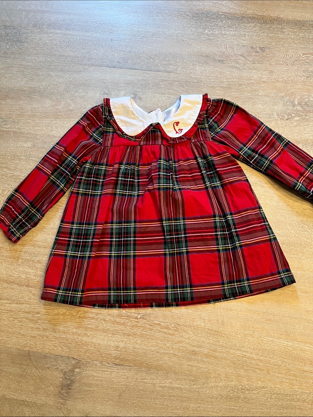 Cecil
And Lou 2T "C" monogram plaid lined dress EUC